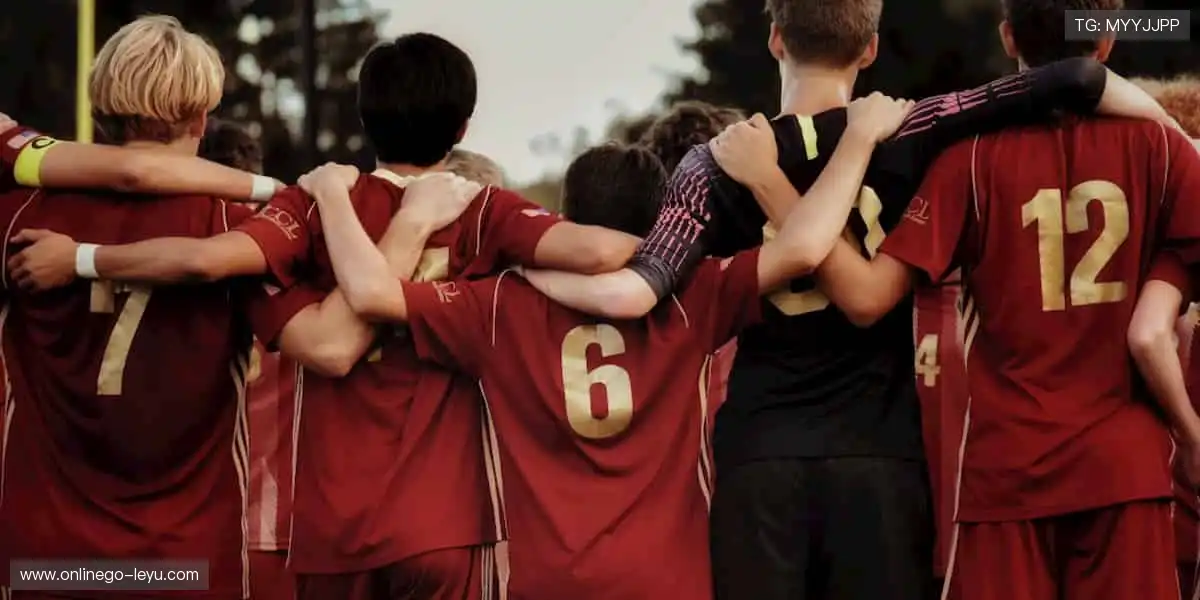 ⚽️ 绿茵激战，等你来见证奇迹！